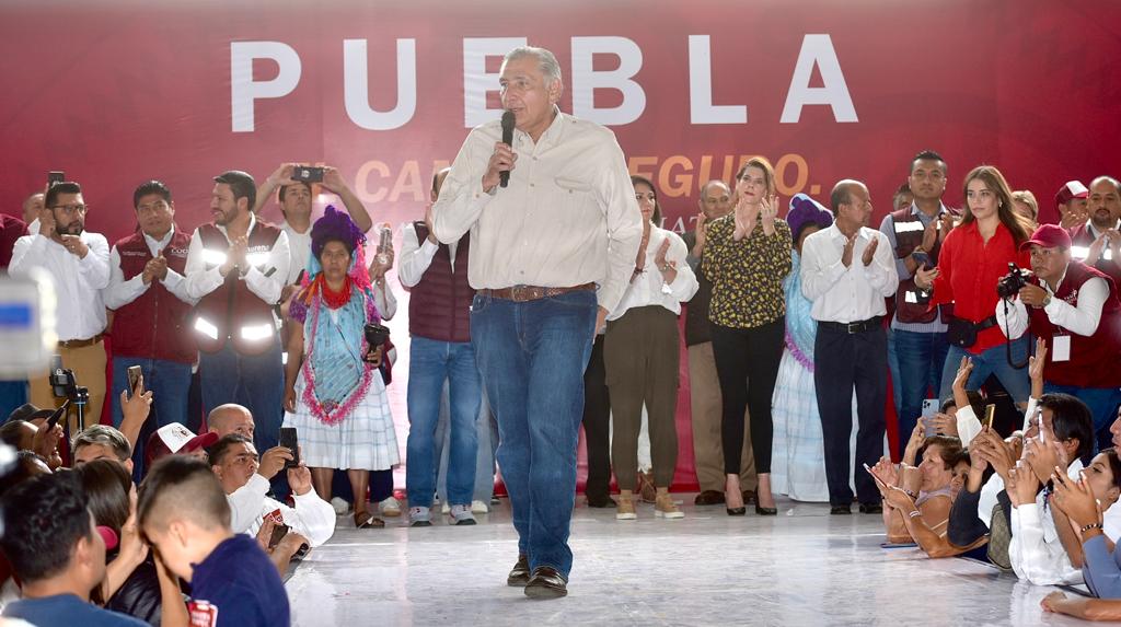 Adán Augusto López revela en Puebla con quien no toma café. sí es con los de Televisa ni a la esquina.  